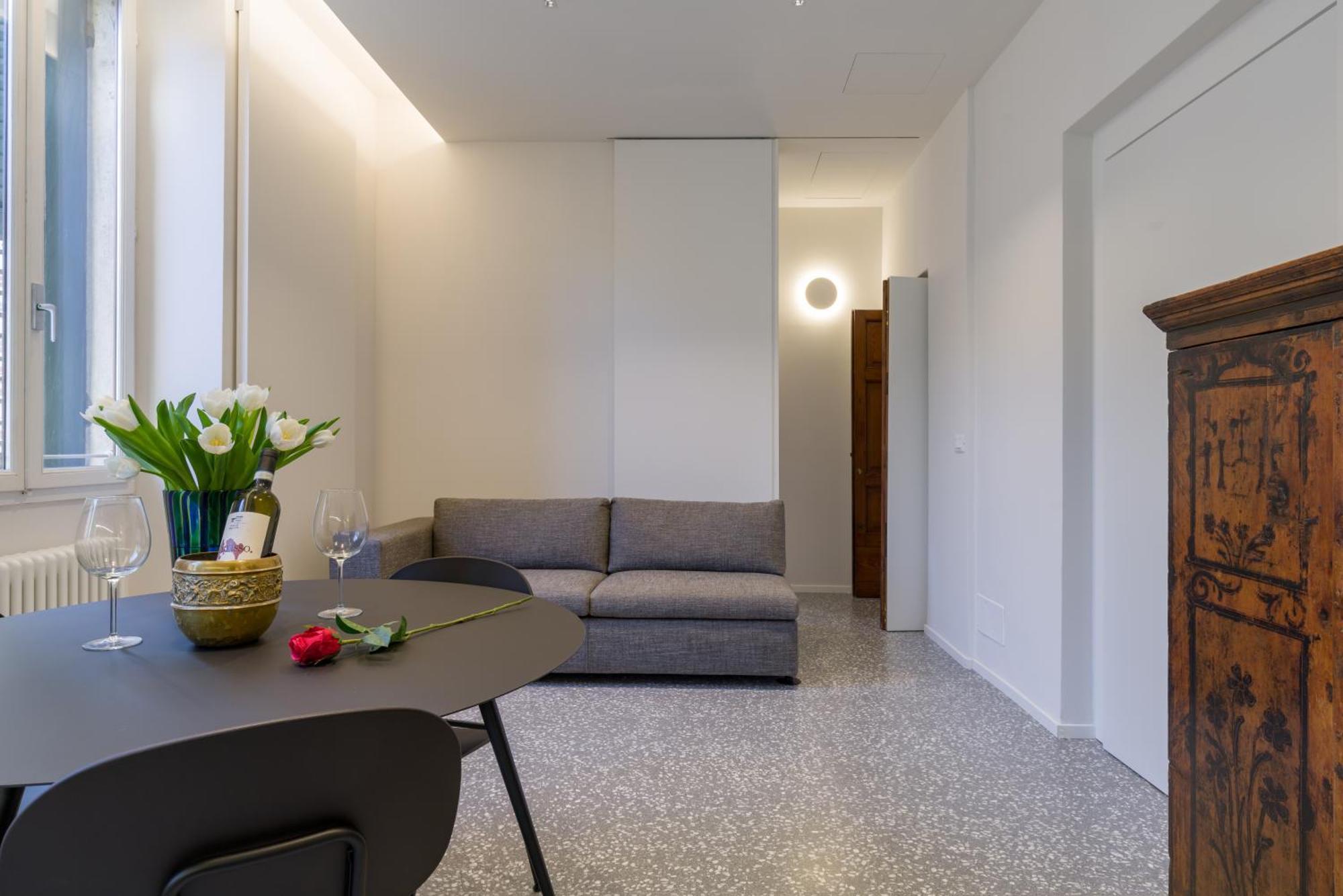 Domus La Scala Apartment Verona Exterior photo